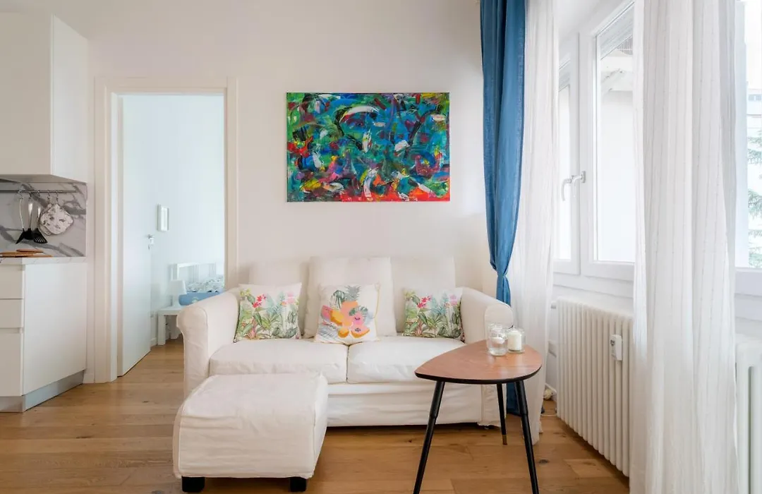 White Candle Apt, Close To San Pietro, Gemelli And City Center-1